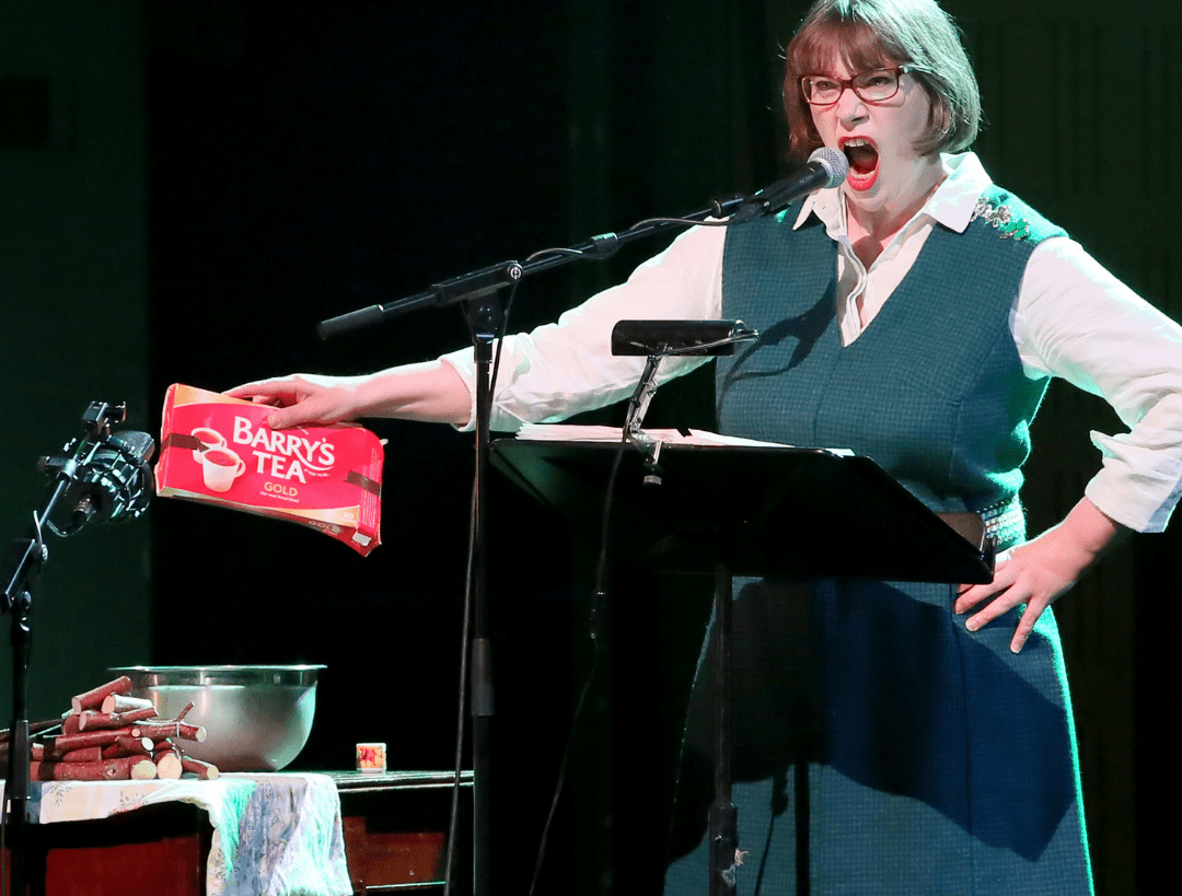 Elizabeth Hilliard - soprano